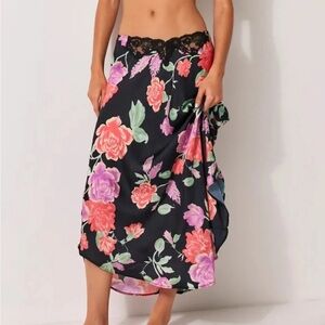 NEW Free People Romance In Rome Half Slip Small Black Floral Rose Print Skirt